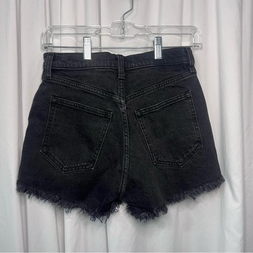 Abercrombie & Fitch The Mom Short Black Denim - Picture 2 of 4